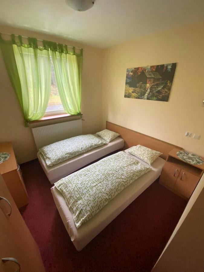 Agroturystyka Kapellanka - Kraina Wygaslych Wulkanow Wojcieszów エクステリア 写真